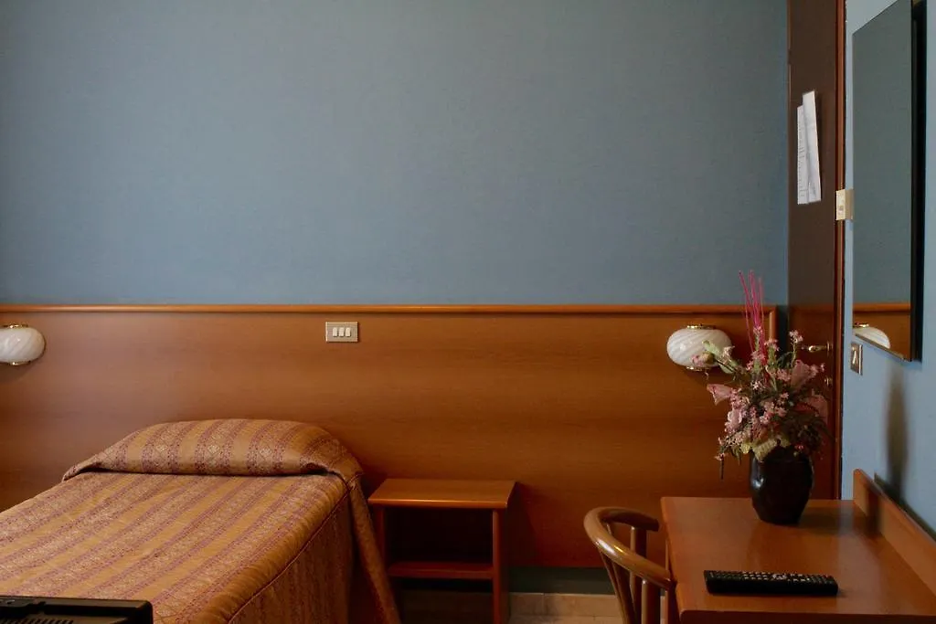 Hotel Monumento Certosa di Pavia 3*,